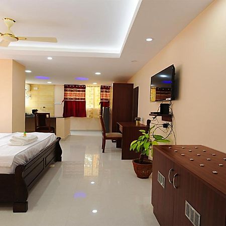 Family Friendly Studio Apartment Бангалор Екстериор снимка
